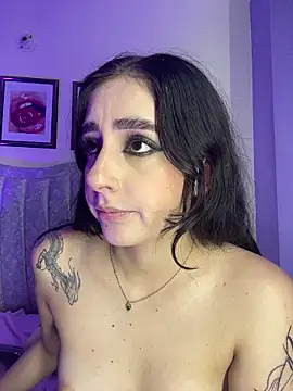 Chat XXX en directo de sharlot24