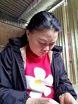 yoowwmr Chat XXX live