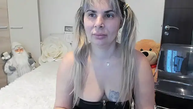 sweetemy4u: онлайн-секс-чат