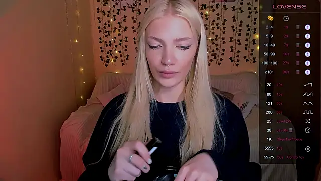 AnyaTaylor_ লাইভ XXX চ্যাট