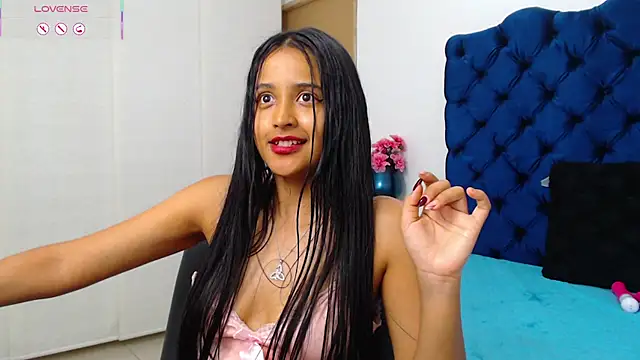 Lili666_のライブXXXチャット