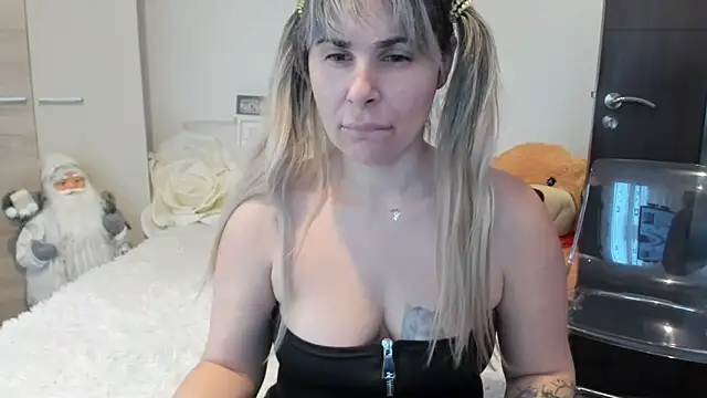 sweetemy4u: απευθείας συνομιλία ΧΧΧ