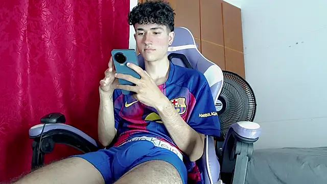 Johnny_cagee_ Adlı Modelin Canlı XXX Sohbeti