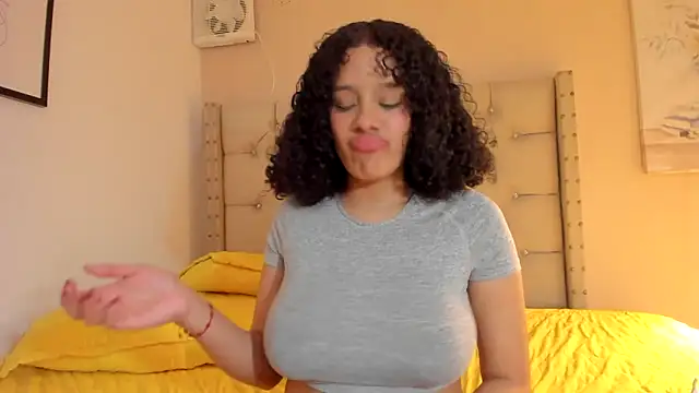 vanesasexyhot21 Adlı Modelin Canlı XXX Sohbeti