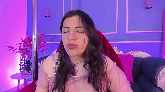 TaraTaylorr Chat XXX in diretta