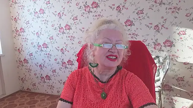 Pokazy przed kamerką – Maya_Mayflower