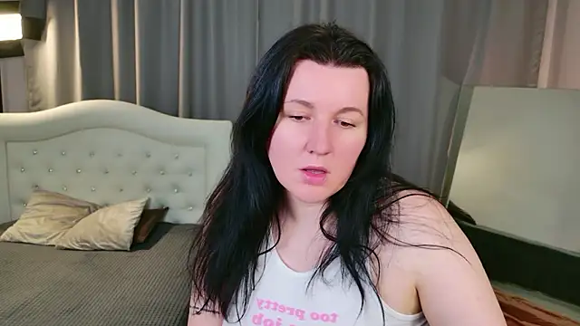 Živý XXX chat love_me__tonight_