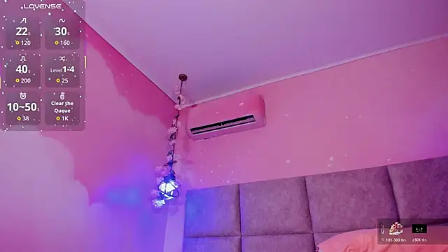 EllyMiller Adlı Modelin Canlı XXX Sohbeti