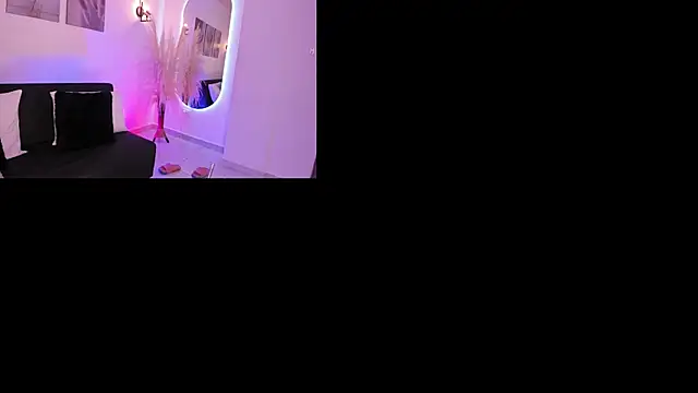 raven_blackk élő XXX-chatje