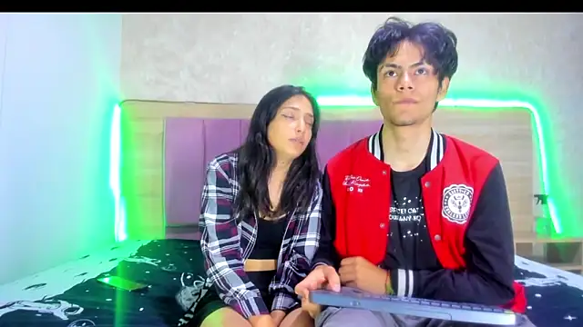 Chatroom XXX en direct de acoralivecm101