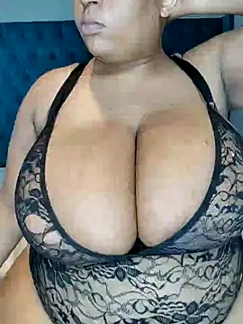 Živý XXX chat ChubbyTits28