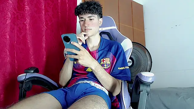 Johnny_cagee_ Chat XXX live