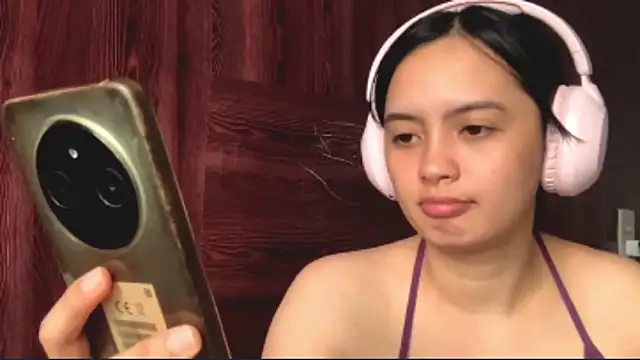 ChristiniaWins' Live XXX Chat