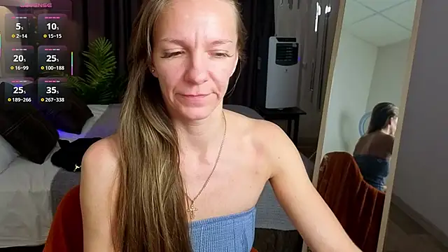 Jesica_mooon élő XXX-chatje