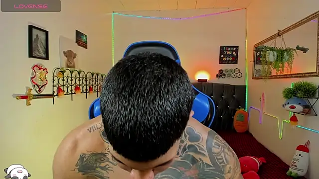 Damian_latinxxx Adlı Modelin Canlı XXX Sohbeti