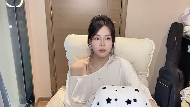 Koi-00's Live XXX Chat