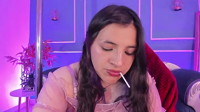 TaraTaylorr Live XXX-chat