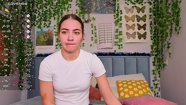 Fit_Brunette_ Live XXX-chat