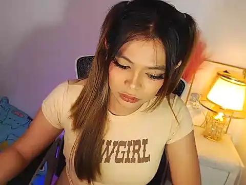 MajesticKitana: вебкам-шоу