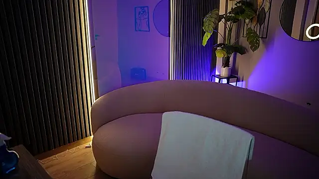 Pokazy przed kamerką – KaylaLuxx_