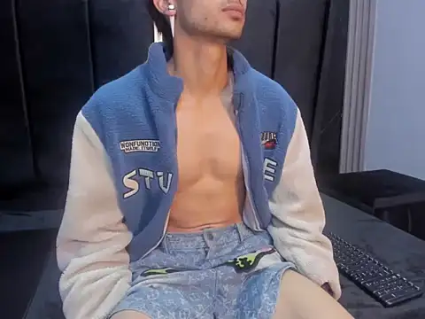 Pertunjukan Kamera Web KrisX_hl