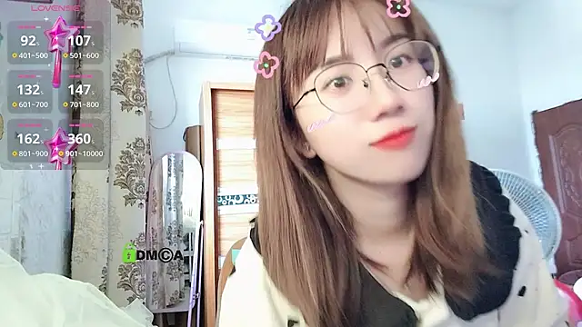 Lili_666 Chat XXX in diretta