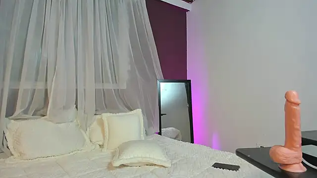 Nicole_Brown1126 Chat XXX in diretta