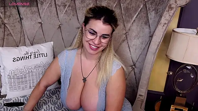 Czat XXX na żywo – BustyGizelle