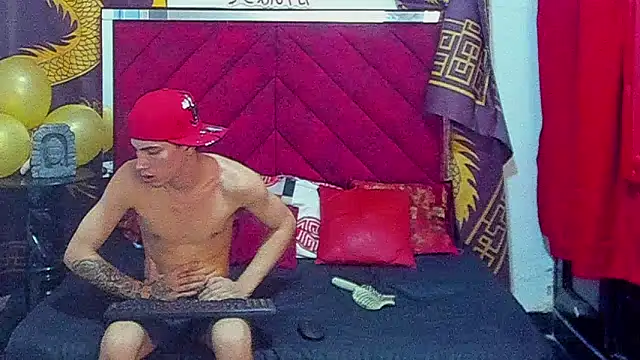 Pride_couple Adlı Modelin Web Kamerası Şovu