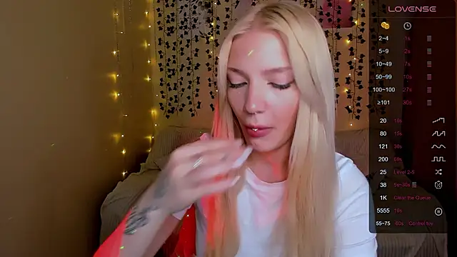 AnyaTaylor_ লাইভ XXX চ্যাট