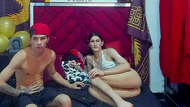 Pride_couple live XXX chat