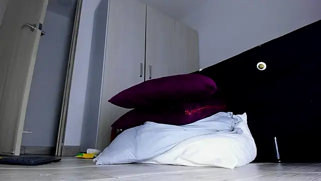 Skarleth69: απευθείας συνομιλία ΧΧΧ