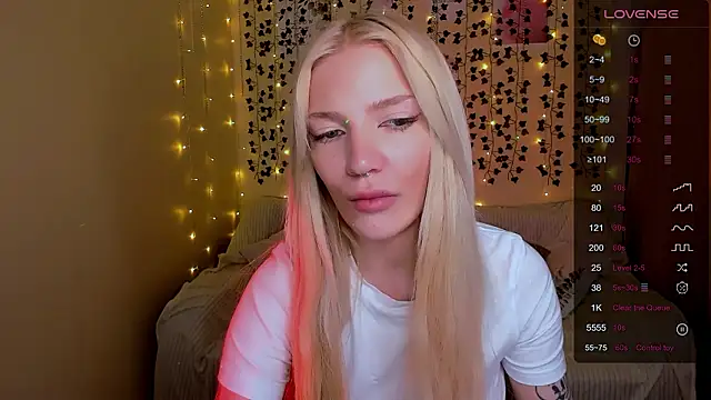 AnyaTaylor_: απευθείας συνομιλία ΧΧΧ