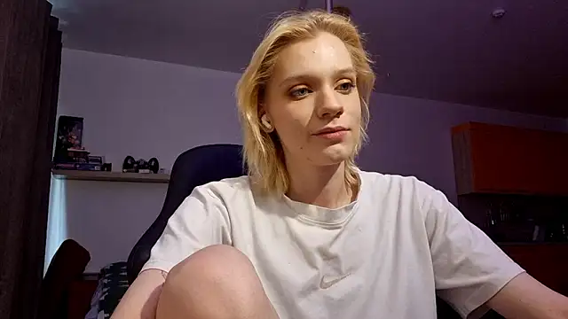 AuraNevera élő XXX-chatje