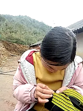 ngan-cute Adlı Modelin Canlı XXX Sohbeti