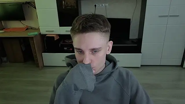 Онлайн чат XXX angryzan