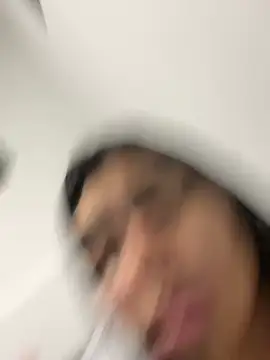 Alisia_20: онлайн-секс-чат