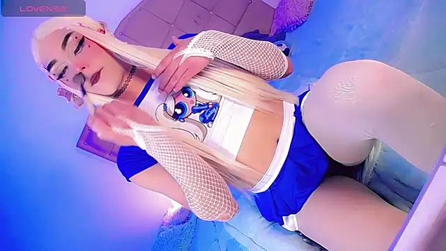 Shiaki_04 Show Webcam