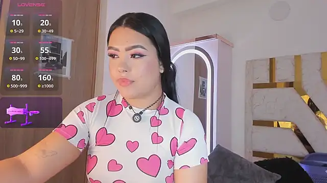 sophy_champagne élő XXX-chatje