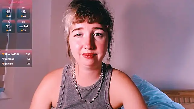 Cosmo_Riri élő XXX-chatje