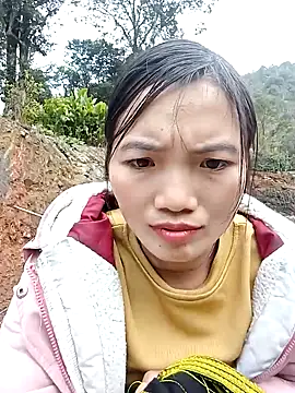 ngan-cuten Live XXX chat