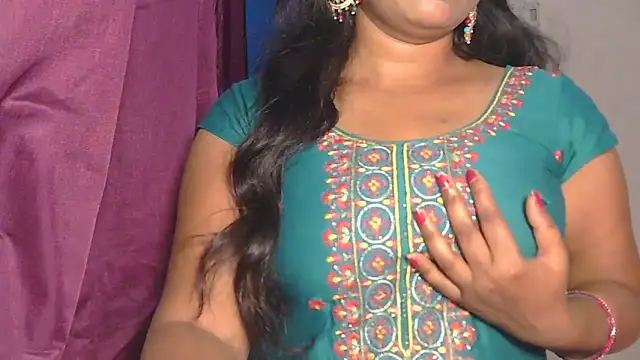 Siyaa-ji's Live XXX Chat