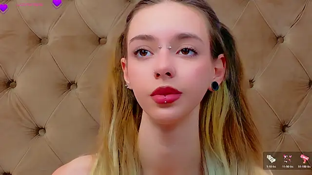 CoraVex Live XXX Chat