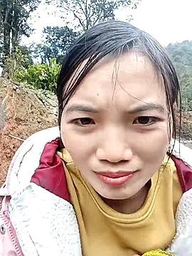 แชท XXX สดของ ngan-cute