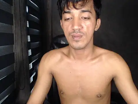 Chatroom XXX en direct de RowyCam