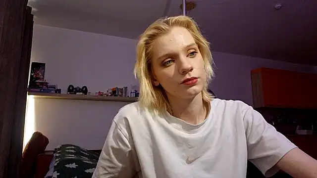 AuraNevera webcam show