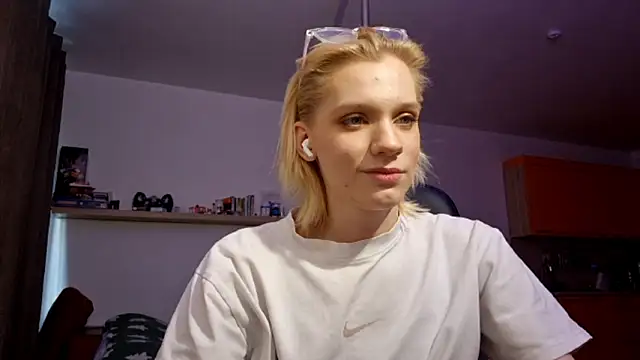 AuraNevera: απευθείας συνομιλία ΧΧΧ