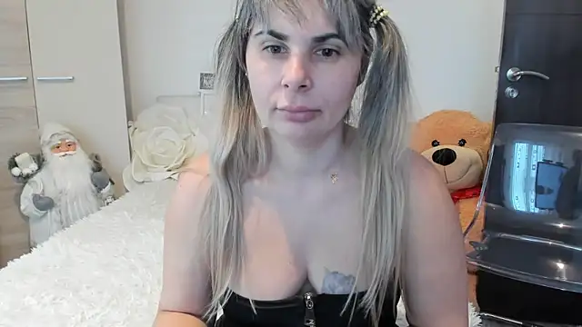 Chat XXX en directo de sweetemy4u