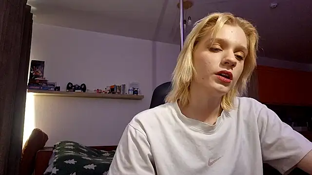 AuraNevera's Webcam Show