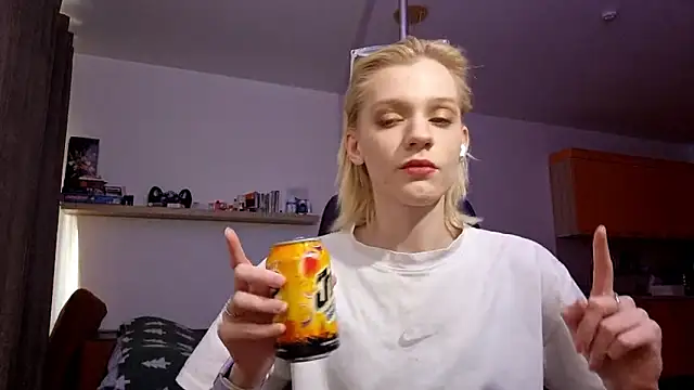 AuraNevera Chat XXX in diretta